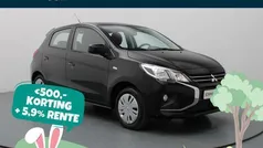 Zwart, metallic lak Gebruikt 2023 Mitsubishi Space Star Hatchback | € 15.490 (Eerlijke prijs)