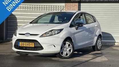 Wit Gebruikt 2010 Ford Fiesta Limited Hatchback | € 1.950 (Eerlijke prijs)