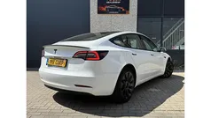Wit Gebruikt 2021 Tesla Model 3 Standard Range Sedan | € 21.999 (Eerlijke prijs)