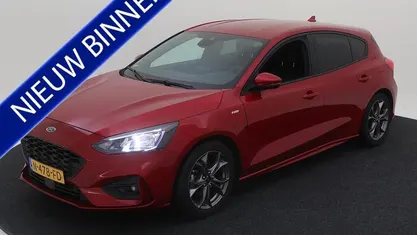 Rood Gebruikt 2021 Ford Focus Business Edition Hatchback | € 18.900 (Eerlijke prijs)