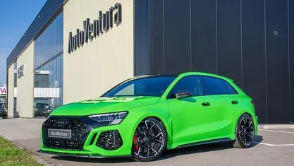 Zwart (metallic) Occasion 2022 Audi RS3 Sportback Hatchback | € 67.950 (Eerlijke prijs)