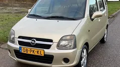 Geel Gebruikt 2004 Opel Agila S Hatchback | € 1.499 (Eerlijke prijs)