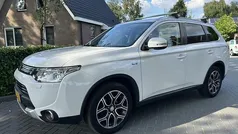 Wit Gebruikt 2015 Mitsubishi Outlander Instyle SUV | € 10.950 (Goede deal)
