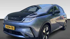 Zwart Gebruikt 2024 BYD Dolphin Design Hatchback | € 26.930 (Eerlijke prijs)