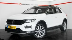 Wit, metallic lak Gebruikt 2019 VW T-Roc Business SUV | € 21.944 (Eerlijke prijs)