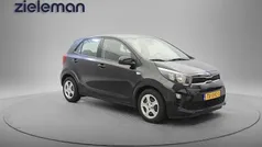 Zwart Gebruikt 2018 Kia Picanto Hatchback | € 7.345 (Goede deal)