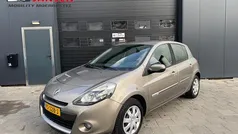 Bruin Gebruikt 2009 Renault Clio II Expression Hatchback | € 1.849 (Goede deal)