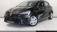 Zwart Gebruikt 2022 Renault Clio V Zen Hatchback | € 14.195 (Eerlijke prijs)