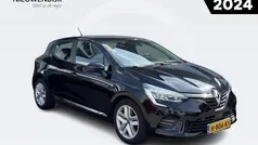 Sterzwart gne Gebruikt 2020 Renault Clio V Zen Hatchback | € 13.240 (Eerlijke prijs)