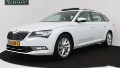Wit Gebruikt 2018 Skoda Superb Business Line Stationwagen | € 18.945 (Goede deal)