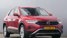 Gebruikt 2022 VW T-Roc Life SUV | € 23.895 (Goede deal)