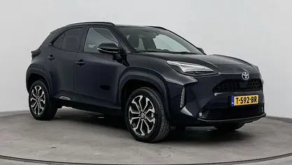 Zwart Occasion 2023 Toyota Yaris Cross SUV | € 26.499 (Eerlijke prijs)