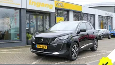 Zwart, metallic lak Gebruikt 2022 Peugeot 3008 GT SUV | € 27.990 (Eerlijke prijs)