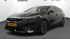 Zwart Gebruikt 2023 Kia Ceed Sportswagon GT-Line Stationwagen | € 30.950 (Eerlijke prijs)