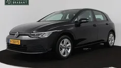 Gebruikt 2021 VW Golf VIII Life Hatchback | € 16.945 (Eerlijke prijs)