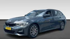 Grijs Gebruikt 2021 BMW 330e Executive Stationwagen | € 29.930 (Goede deal)