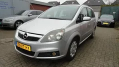 Grijs Gebruikt 2007 Opel Zafira MPV | € 2.750 (Eerlijke prijs)
