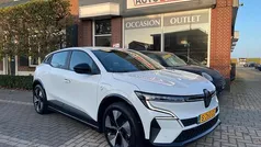 Gebruikt 2023 Renault Megane E-Tech Equilibre Hatchback | € 23.700 (Goede deal)