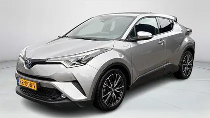 Grijs Gebruikt 2018 Toyota C-HR Executive SUV | € 21.950 (Eerlijke prijs)