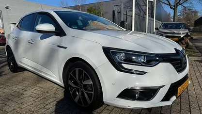 Occasion Renault Mégane IV Bose Edition 163 PK (119 kW) 2019 Wit Hatchback