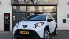 Wit Nieuw 2025 Toyota Aygo Play Hatchback | € 19.350 (Eerlijke prijs)