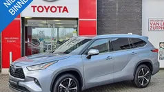 Zilver Gebruikt 2022 Toyota Highlander Premium SUV | € 53.499 (Goede deal)