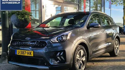 Grijs Gebruikt 2020 Kia Niro SUV | € 19.990 (Eerlijke prijs)