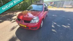 Rood, metallic lak Gebruikt 2007 Renault Clio II Campus Hatchback | € 499 (Super prijs)
