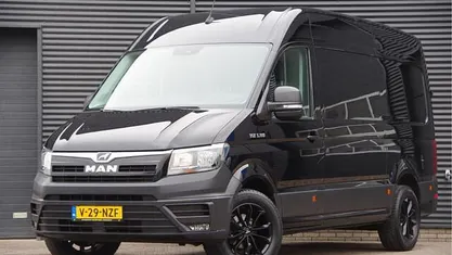 Occasion MAN TGE 177 PK (130 kW) 2022 Zwart Van