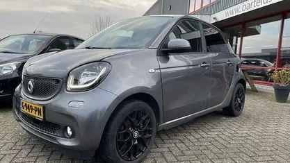 Grijs Occasion 2019 Smart ForFour Electric Drive Hatchback | € 8.450 (Eerlijke prijs)