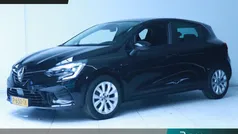 Gebruikt 2022 Renault Clio V Evolution Hatchback | € 15.495 (Eerlijke prijs)