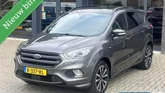 Gebruikt 2018 Ford Kuga ST-Line X SUV | € 18.750 (Eerlijke prijs)