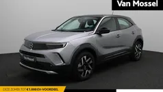 Grijs Gebruikt 2022 Opel Mokka-e Elegance SUV | € 20.900 (Eerlijke prijs)