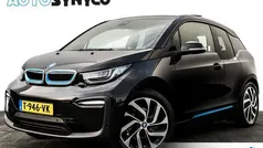Zwart (metallic) Gebruikt 2021 BMW i3 Comfort Edition Hatchback | € 21.900 (Eerlijke prijs)