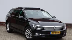 Zwart, metallic lak Gebruikt 2018 VW Passat Comfortline Stationwagen | € 18.950 (Eerlijke prijs)