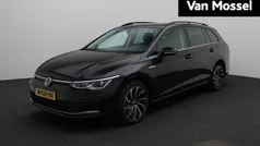 Zwart Gebruikt 2021 VW Golf VIII Style Stationwagen | € 22.900 (Goede deal)