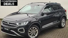 Gebruikt 2023 VW T-Roc Style SUV | € 27.240 (Eerlijke prijs)