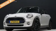 Wit Gebruikt 2016 Mini Cooper Business Hatchback | € 11.440 (Eerlijke prijs)