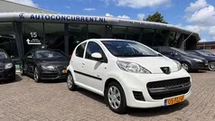 Wit Gebruikt 2011 Peugeot 107 Hatchback | € 2.750 (Eerlijke prijs)