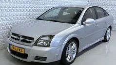 Grijs (metallic) Gebruikt 2003 Opel Vectra GTS Elegance Hatchback | € 1.499 (Eerlijke prijs)