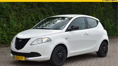 Wit Gebruikt 2015 Lancia Ypsilon Hatchback | € 7.955 (Eerlijke prijs)