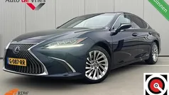 Gebruikt 2019 Lexus ES300H President Line Sedan | € 32.495 (Goede deal)