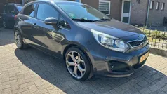Gebruikt 2014 Kia Rio Hatchback | € 3.250 (Eerlijke prijs)