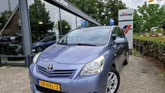 Blauw Gebruikt 2010 Toyota Verso MPV | € 9.000 (Eerlijke prijs)
