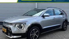 Grijs Gebruikt 2022 Kia Niro SUV | € 28.735 (Eerlijke prijs)