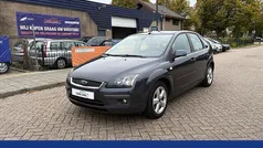 Grijs Gebruikt 2007 Ford Focus Ambiente Hatchback | € 1.395