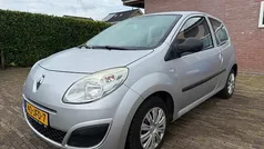 Gebruikt 2009 Renault Twingo Authentique Hatchback | € 2.350 (Eerlijke prijs)