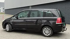Zwart Gebruikt 2007 Opel Zafira MPV | € 1.600 (Eerlijke prijs)