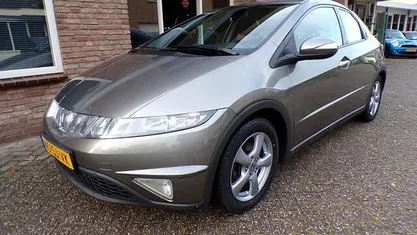Grijs Gebruikt 2006 Honda Civic Sport Hatchback | € 2.950 (Eerlijke prijs)