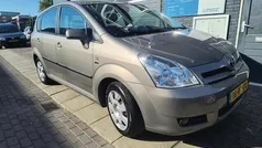 Beige Gebruikt 2005 Toyota Corolla Verso Sol MPV | € 3.600 (Eerlijke prijs)